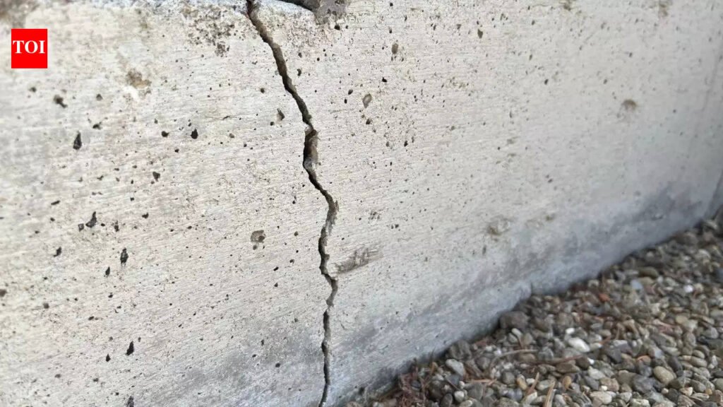 7 warning signs of structural defects every homeowner should know