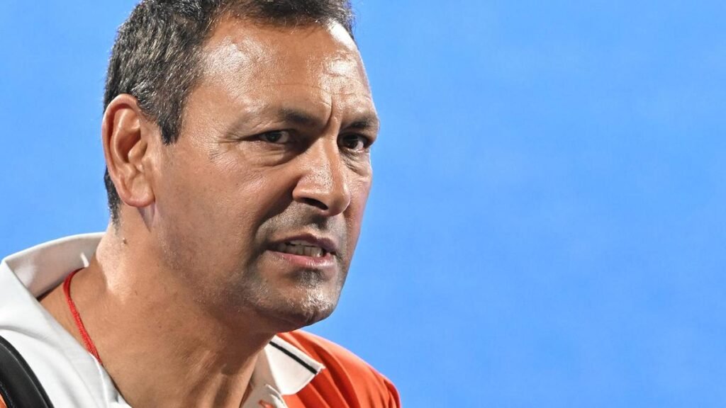 Players’ complaints on ‘outdated and dictatorial’ coaching style led to Harendra’s resignation