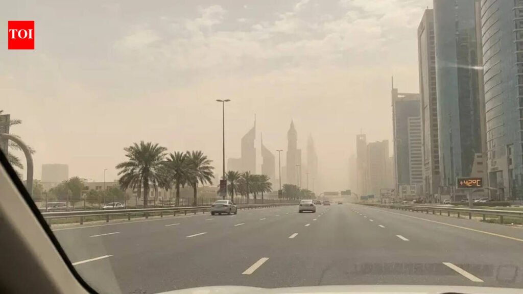 UAE weather: Mercury to hit 34°C today; authorities warns of early morning fog | World News