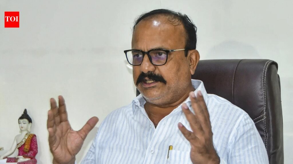 Row over Chhatrapati Shivaji Maharaj–Tipu Sultan comparison: 9 injured as BJP, Congress workers clash in stone pelting after Sapkal’s remarks | India News