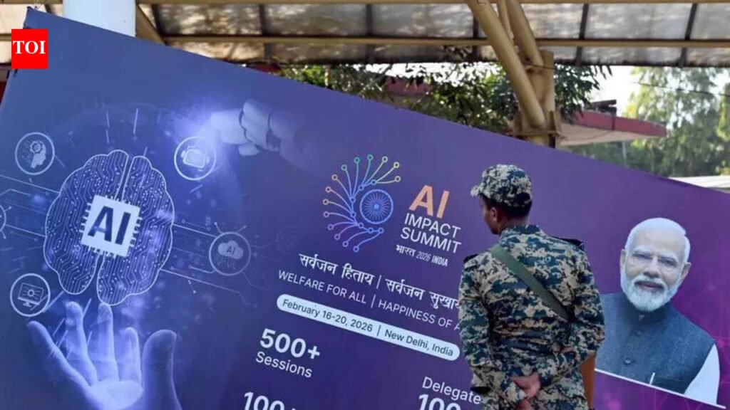 Armouries in hotels, snipers in position | Delhi News