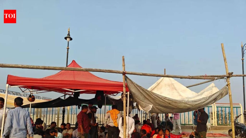 Marine Drive vendors in Patna seek return as relocation plan sparks dispute | Patna News