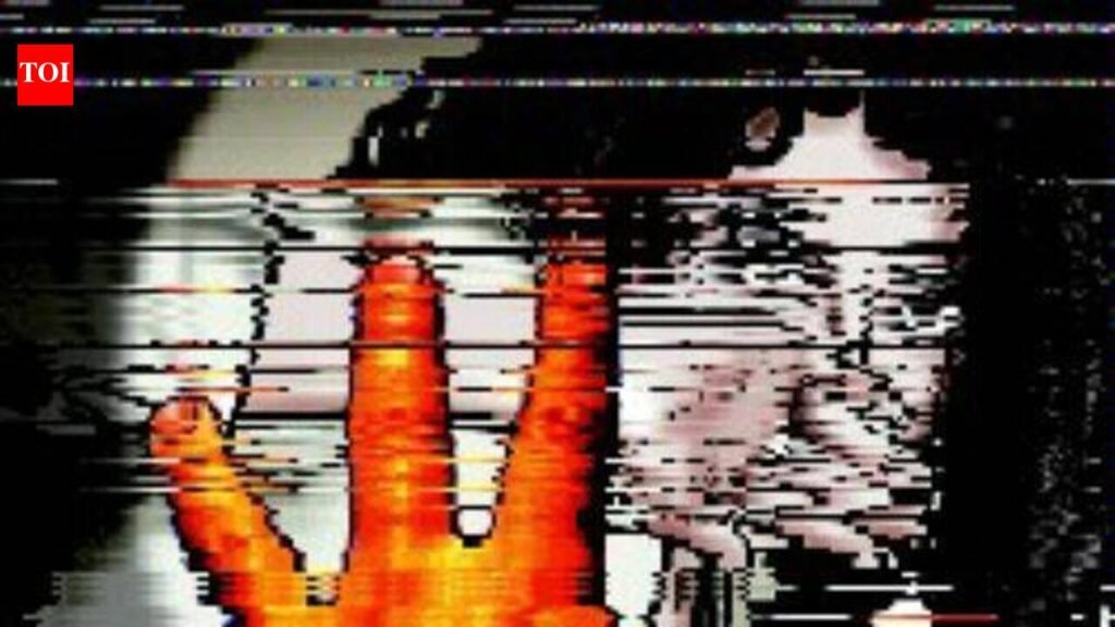 Lakhisarai girl out to pluck flowers raped | Patna News