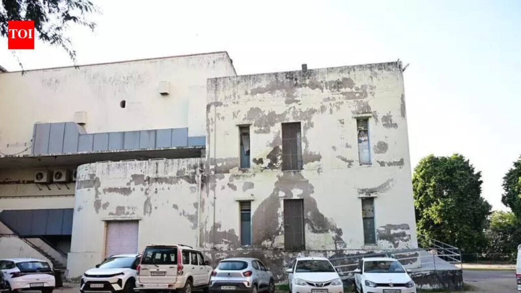 15cr for Shilpgram in state Budget, but ailing Ravindra Manch ignored | Jaipur News