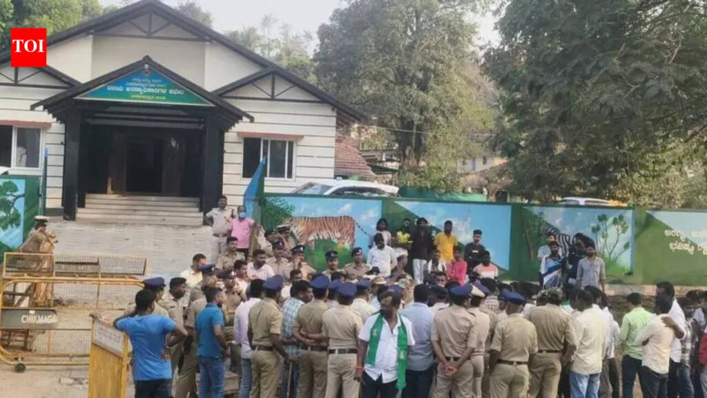 Elephant tramples labourer, 45, to death in Balehonnur | Mysuru News