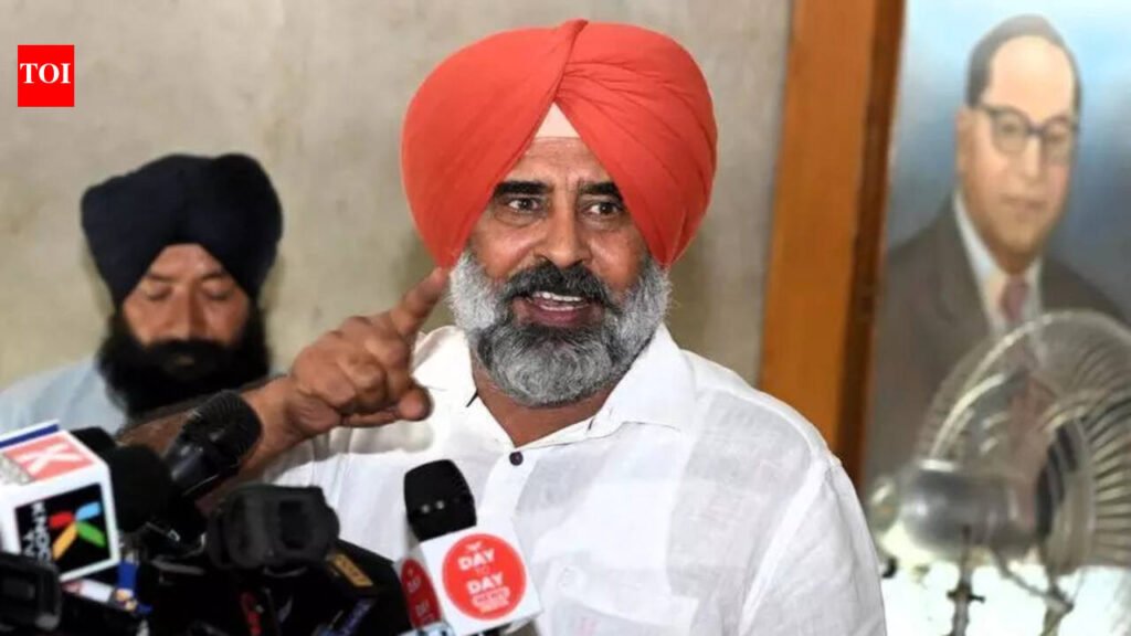 Pargat slams DGP, CS speeches at AAP rally | Chandigarh News