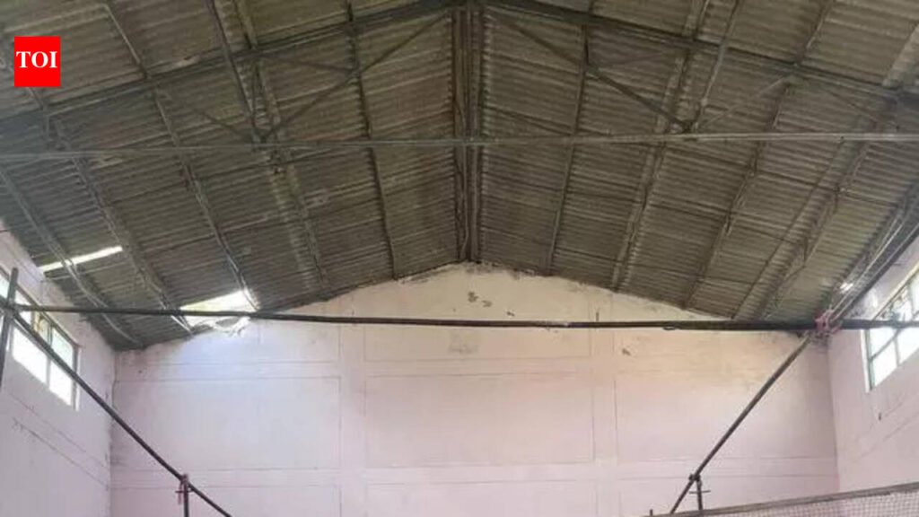 Once a sporting hub, indoor stadium lies in disrepair | Ludhiana News