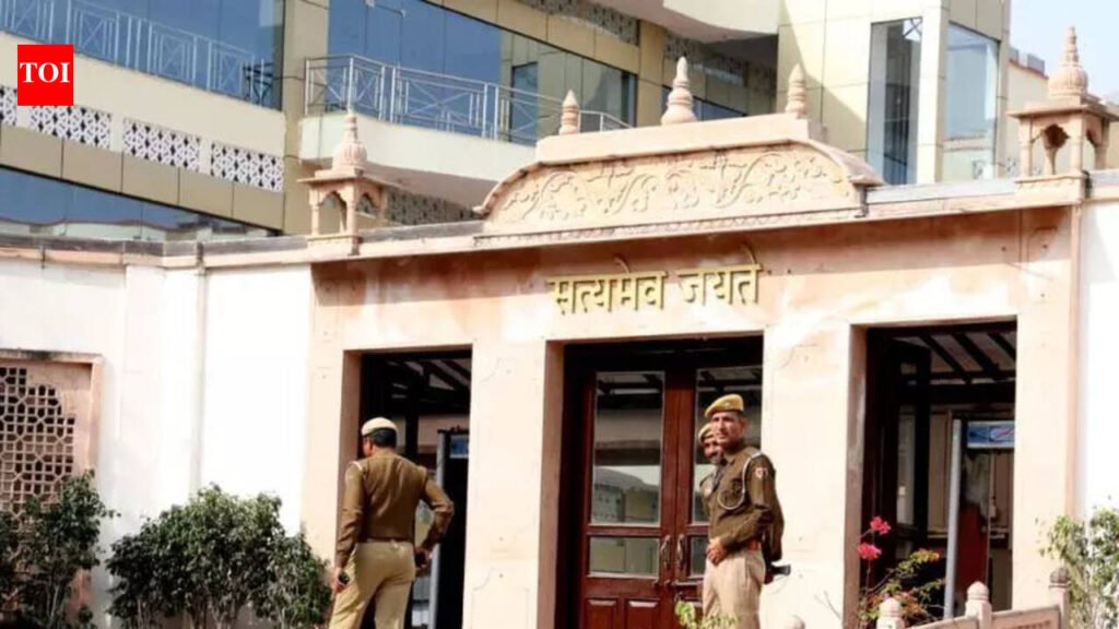 Security sweep at HC on another hoax bomb threat | Jaipur News