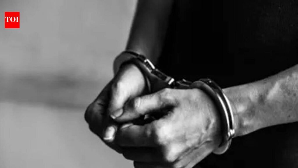 Sub-inspector held for taking Rs15k as bribe | Patna News