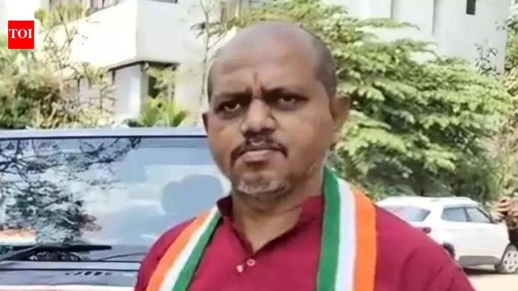 Congress worker offers 1k for pothole-free road in Ward 12 | Vadodara News