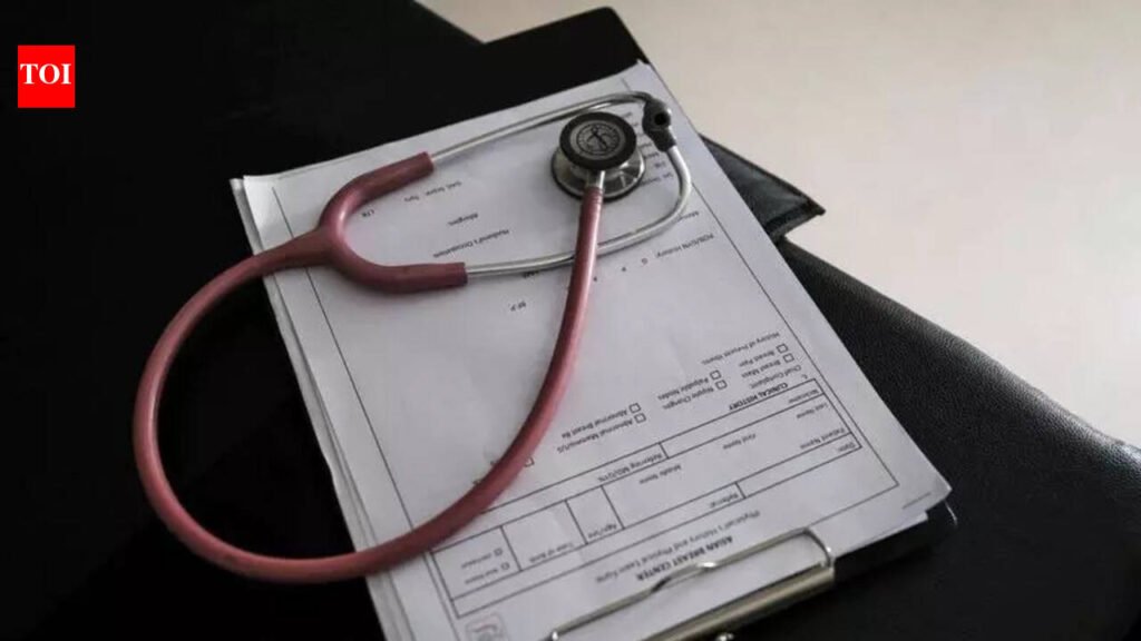 CT scan on blink, senior citizen taken to 3 hospitals in Mumbai; now on ventilator | Mumbai News