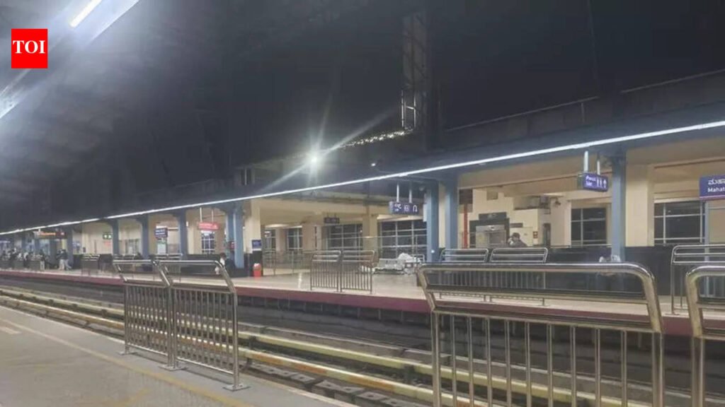 Platforms at 3 more Metro stations get safety barricades | Bengaluru News