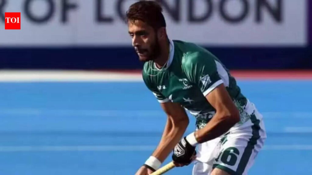 Accommodation row rocks Pakistan hockey: Federation bans captain, then revokes after PHF chief resigns | Hockey News