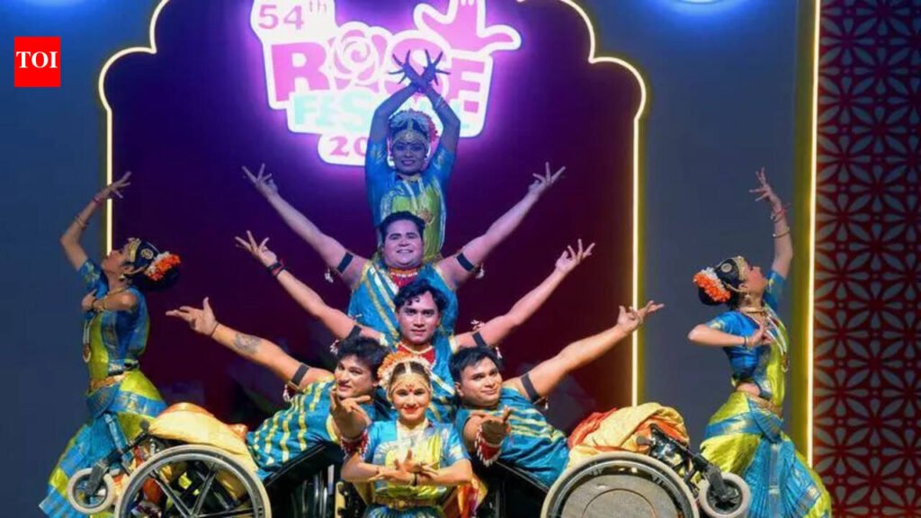 3-day Rose Fest begins on a poetic note; Kataria celebrates ‘Queen of flowers’ | Chandigarh News