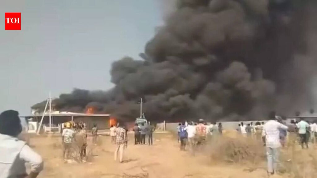 Fire breaks out in drip irrigation pipeline factory in Gadwal | Hyderabad News