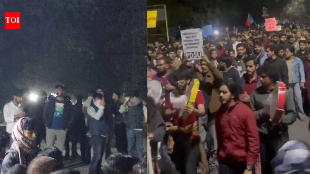Violence at JNU: ABVP claims left groups assaulted members, several students injured | Delhi News