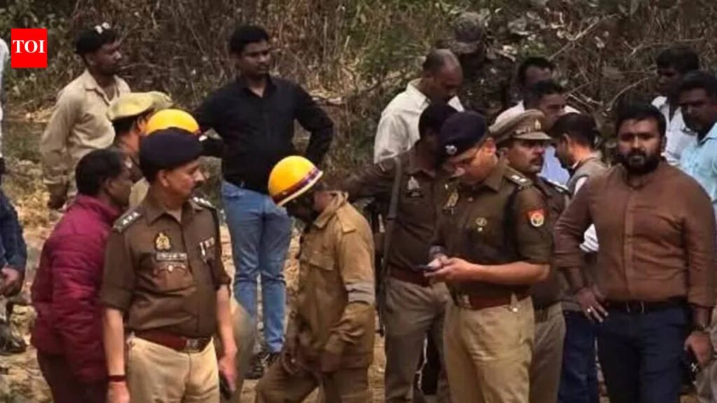 3 women killed after mound collapses in Sonbhadra dist | Varanasi News