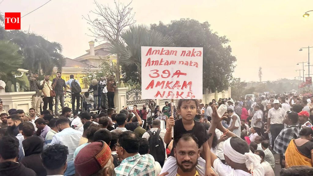 ‘No more 39A’: Thousands gather outside Rane houses with one voice | Goa News