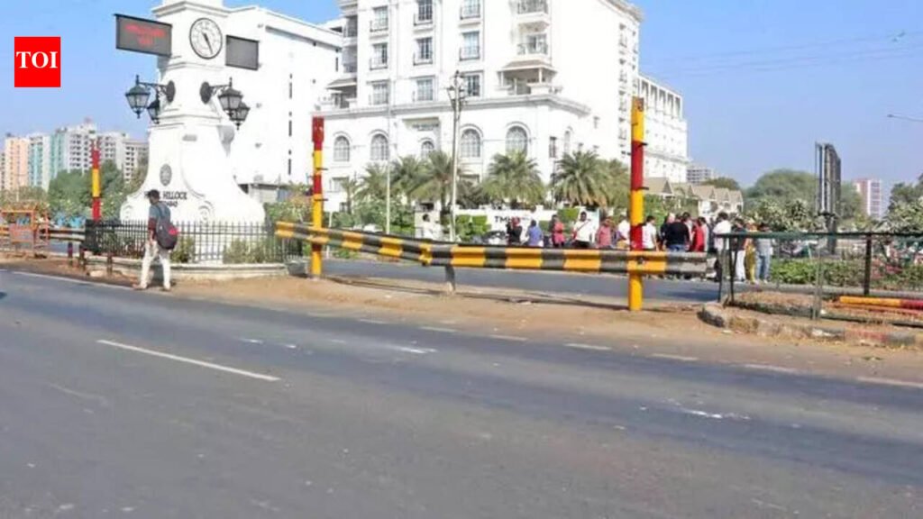 Blockade over barricade: Several booked | Ahmedabad News