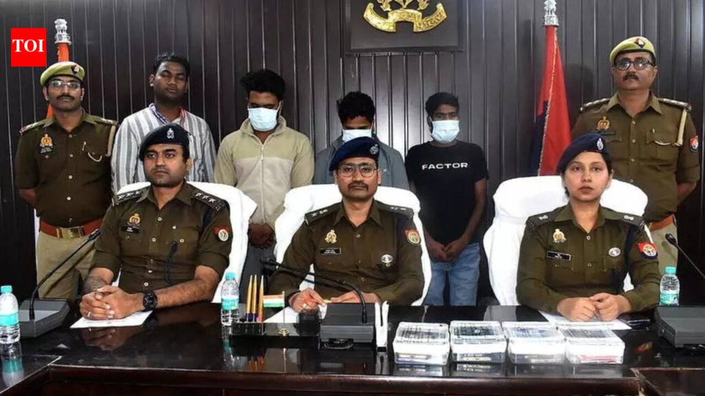 Credit Card Fraud: Credit card fraud gang busted in Kashi, 3 held | Varanasi News