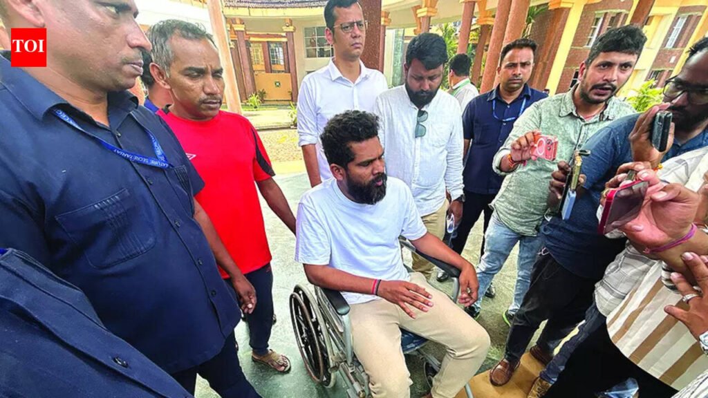 Viresh Borkar Hunger Strike: Borkar: Forced to protest as TCP answers were delayed | Goa News