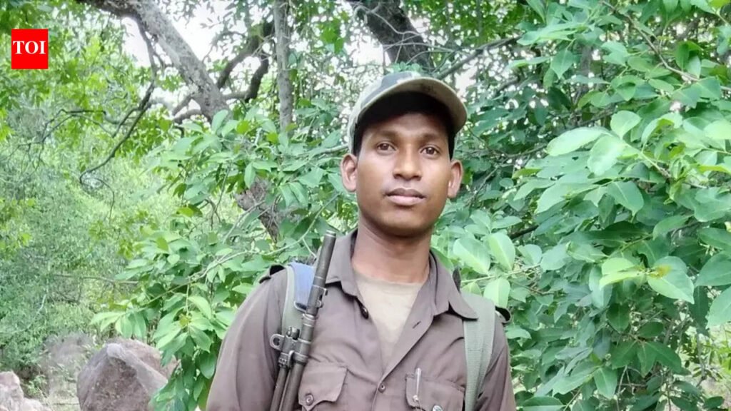 Maoist leader kills fellow cadre, buries body to prevent surrender | Bhubaneswar News