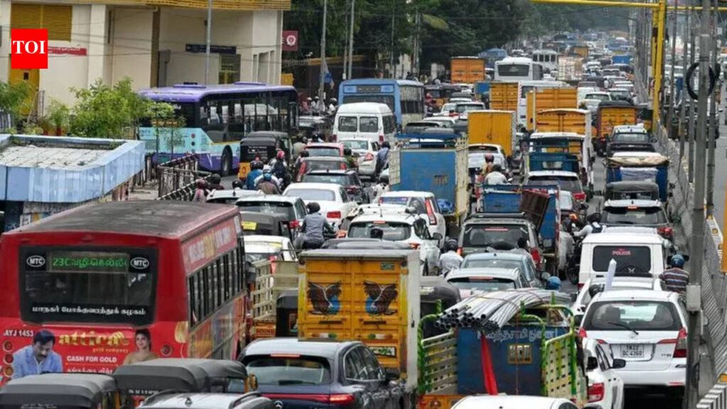 Man, son point gun at bus driver who didn’t give way | Chennai News