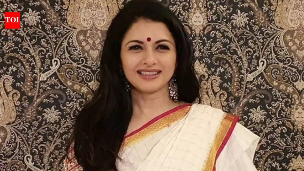 Bhagyashree slams unneccessary intimacy in movies today, recalls how marriage was an obstacle for actresses in the 90s |