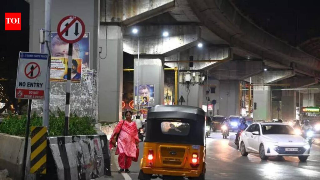 Wrong Side Driving Chennai: Wrong-side drivers endanger commuters at Little Mount | Chennai News