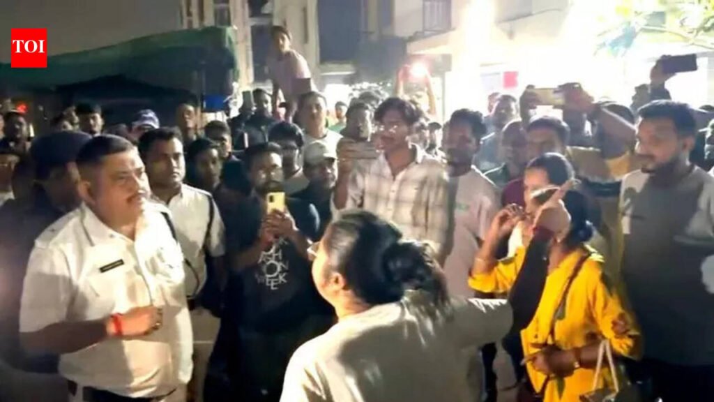 Shukhobrishti Water Contamination: Hsg complex seeks JU help after overnight water protest | Kolkata News