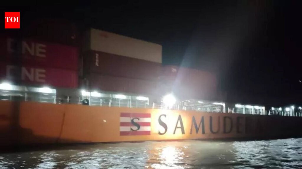 SMPA achieves 1st night-time pilotage at upper reaches | Kolkata News