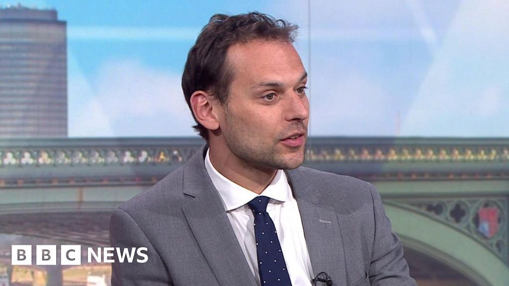 PM orders ethics investigation into minister over Labour Together claims