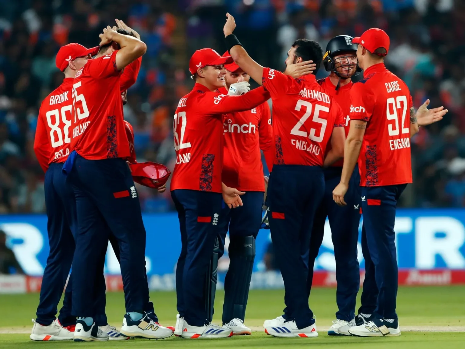 England beat Italy by 24 runs, qualify for Super Eights – Rising Kashmir