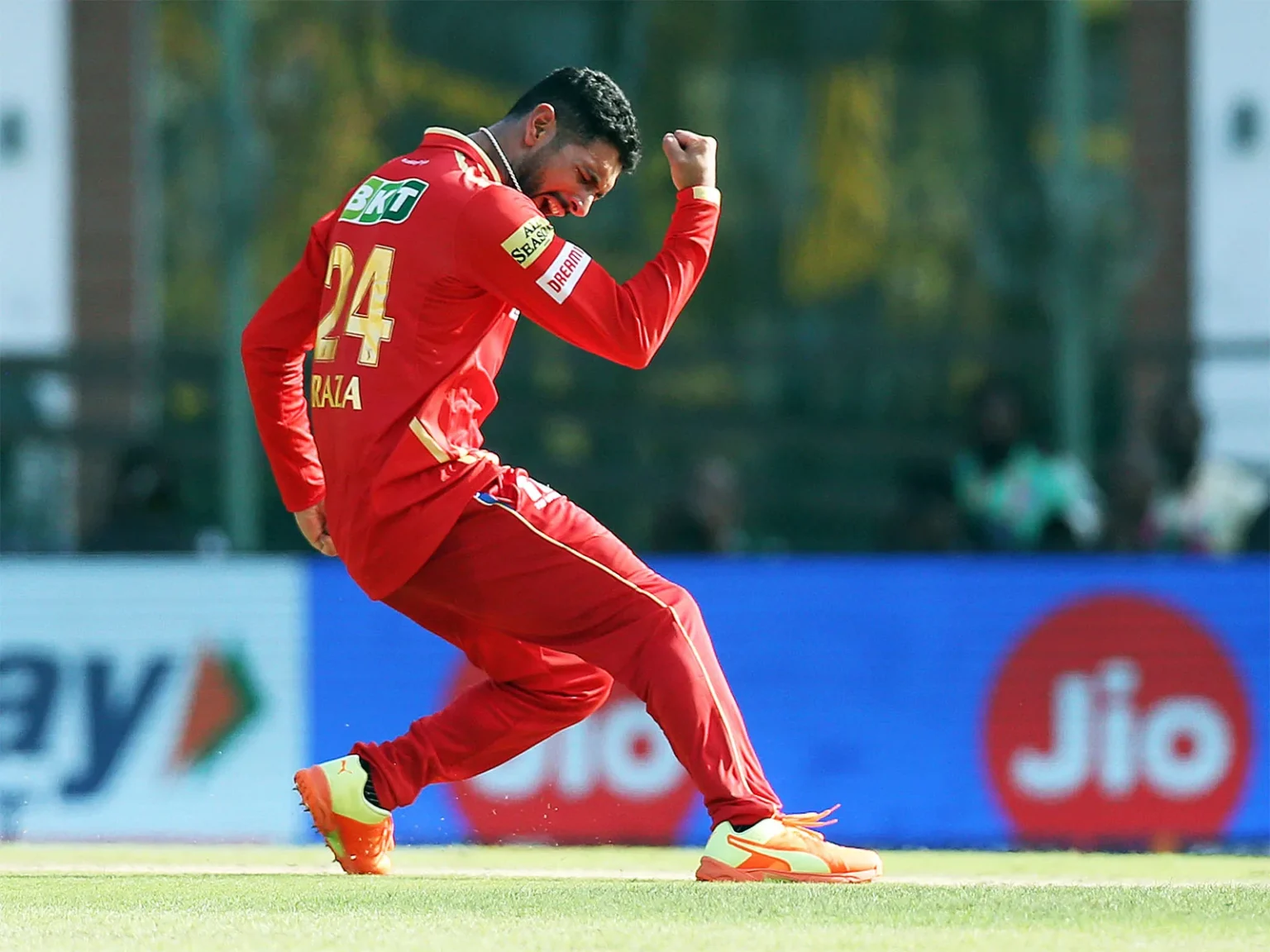 Zimbabwe advances to Super 8, Australia eliminated – Rising Kashmir