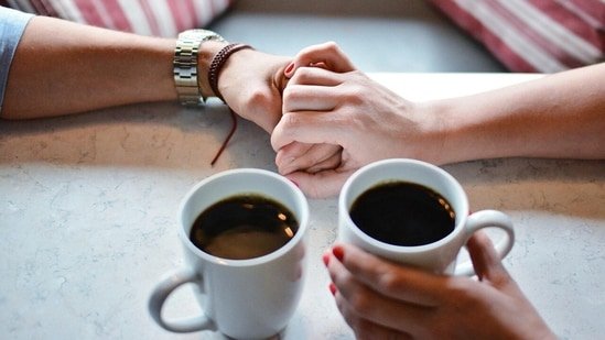 Portland-based therapist shares 3 ways to sabotage dating life without knowing: wrong rebound, being untrue, and more