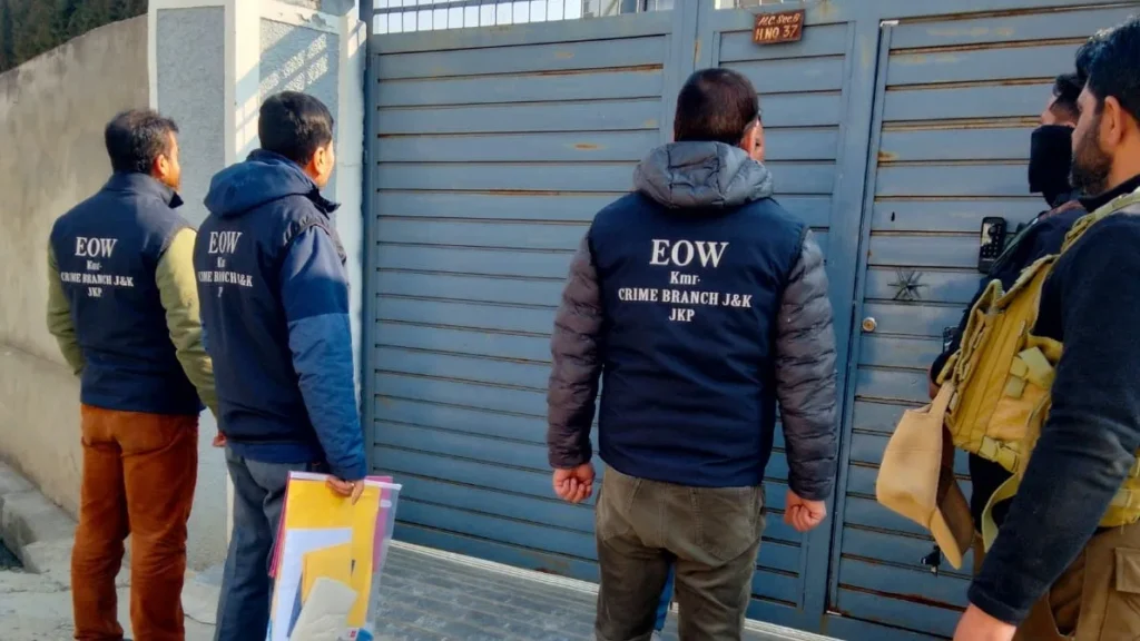 EOW Kashmir Conducts Raids in Shopian, Budgam in HDFC Bank Fraud Case, Five Employees Arrested – Rising Kashmir