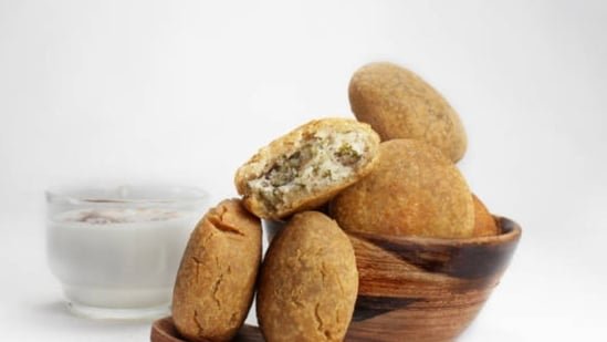 Healthy Holi Recipes for a Lighter Celebration with Baked and Air-Fried Snacks