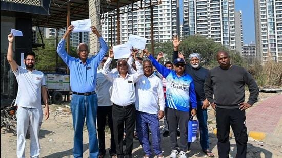 Gurugram: RWAs demand to relocate liquor store along residential area