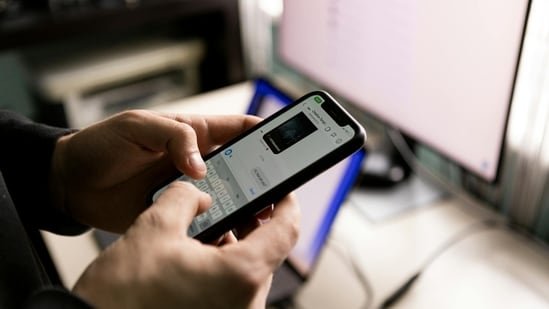 UK nutritionist warns iPhone17 users: ‘Don’t ignore these 3 things to protect your health’