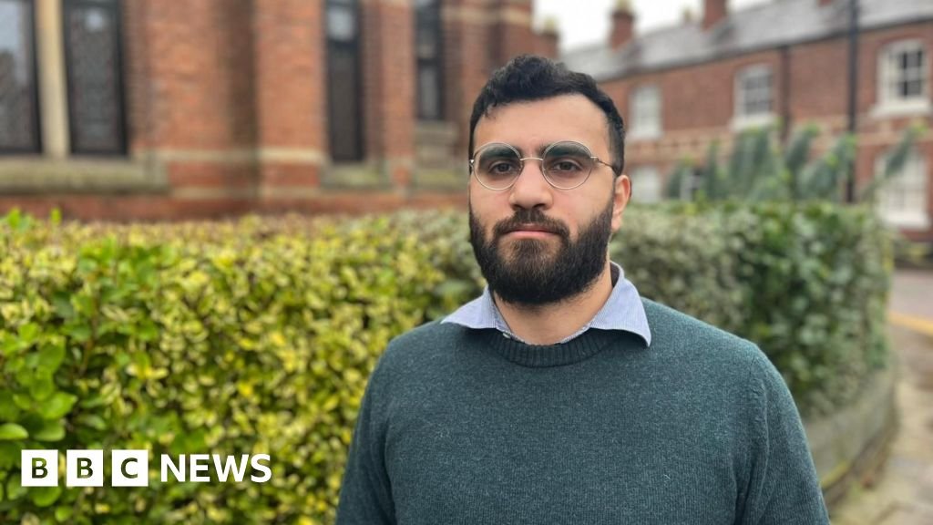 Bailiffs used to pursue NHS staff over pay errors