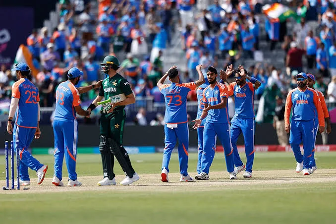 Devotees pray for India’s win over Pakistan in T20 WC clash on Mahashivratri – Rising Kashmir