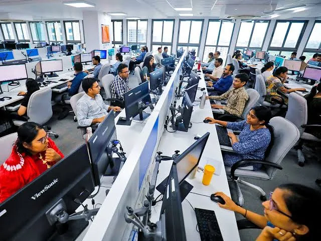 Non-metro cities drive 70% of formal job growth in India: Report – Rising Kashmir