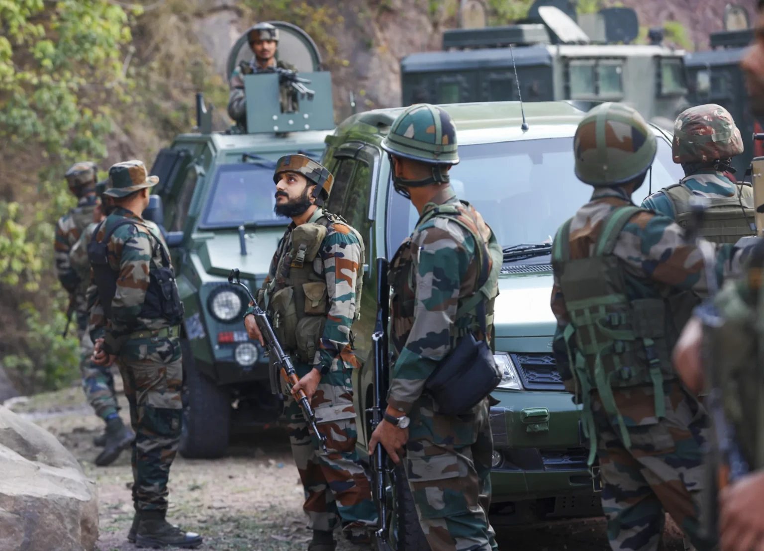 Pakistani terrorist killed as Indian Army foils infiltration attempt in Uri – Rising Kashmir