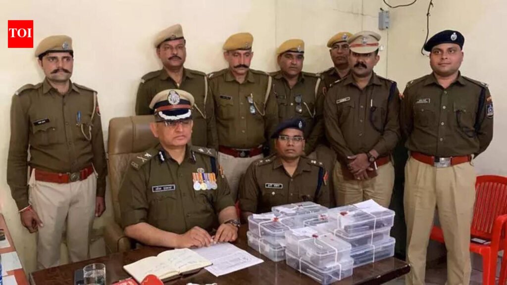 Two of Bambiha gang held in Hanumangarh with 11 pistols | Jaipur News