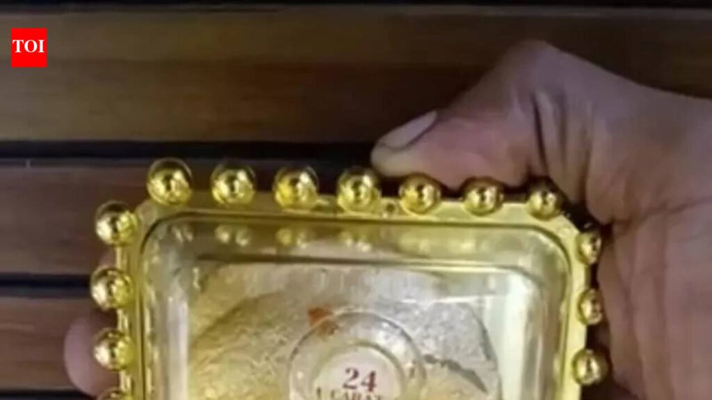 Shahi gujhiya: Gold-wrapped delight steals the show at 31k/kg | Kanpur News