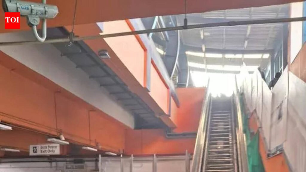 DMRC refurbishing 130 escalators at 15-yr mark to avert mid-life crisis | Delhi News