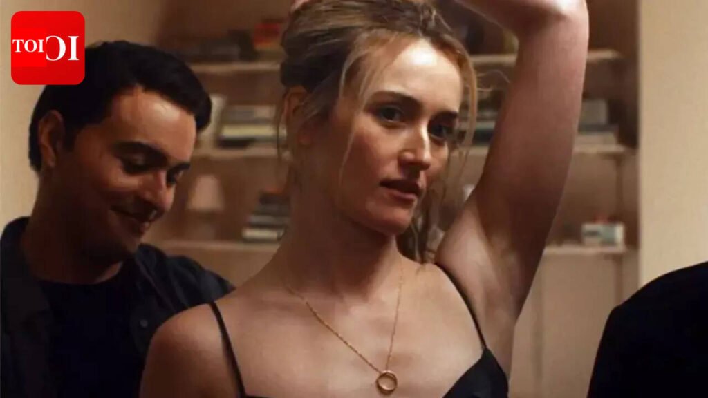 Real reason why Carolyn Bessette-Kennedy wore ring in a chain in ‘Love Story: JFK Jr. & Carolyn Bessette’ Episode 4 revealed | English Movie News