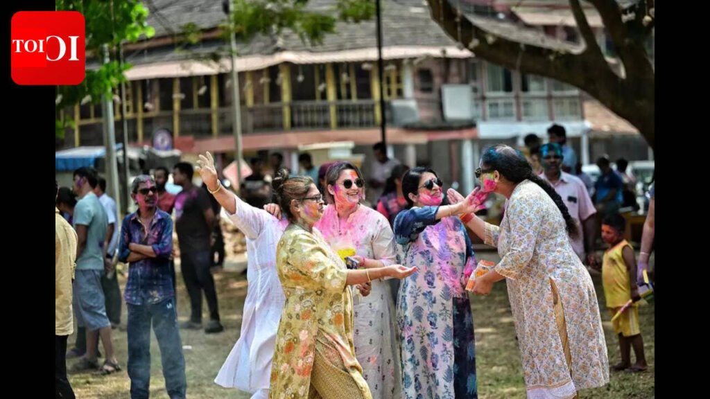 Colours, cheer and Bollywood beats mark Holi in Goa | Goa News
