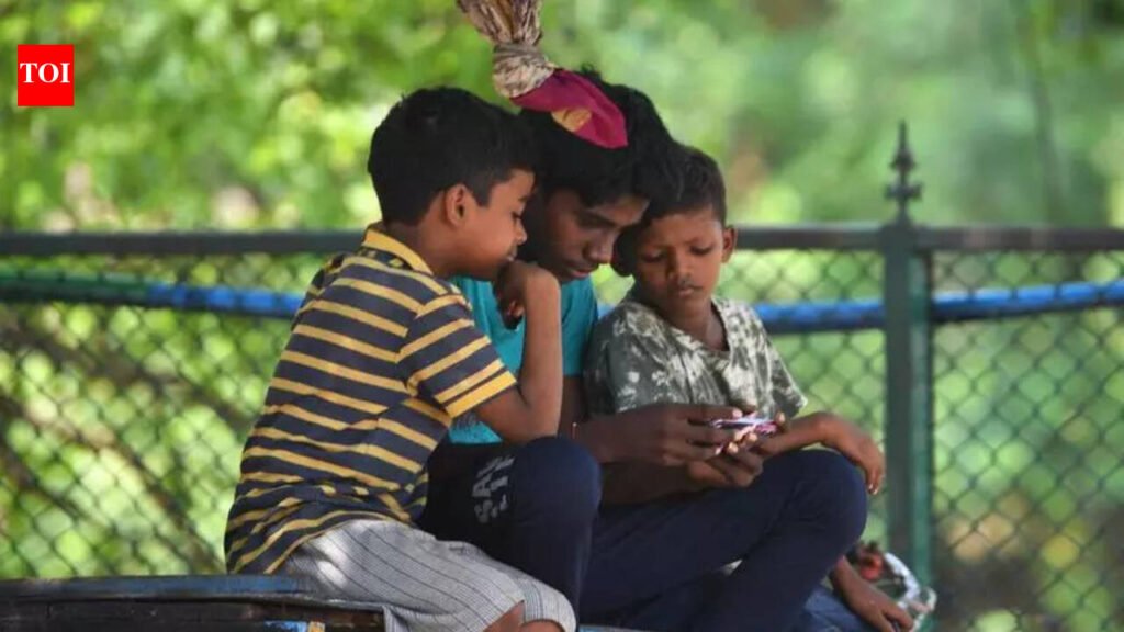 Parents play crucial role in curbing screen time for young kids: Experts | Ranchi News