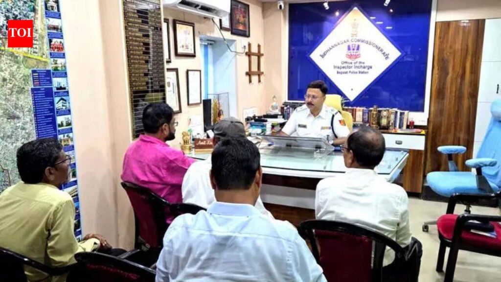 Nine EB teams fan out across city to recce LPG delivery route from distribution units to home | Kolkata News